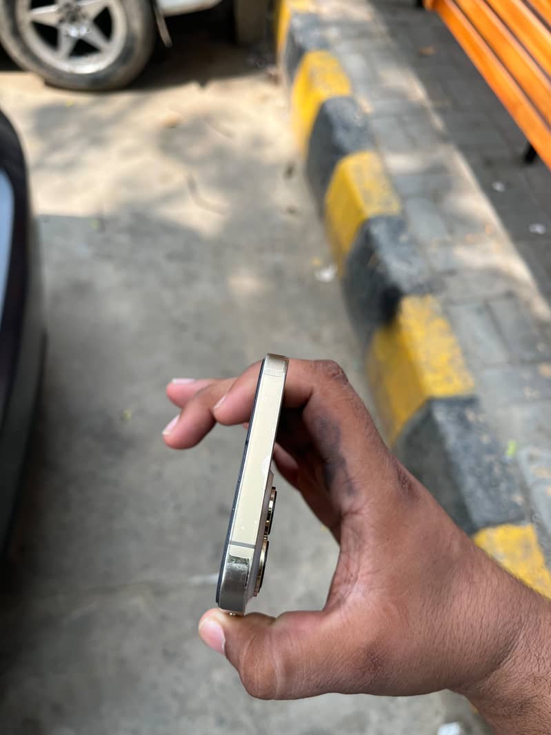 IPHONE 13 PRO MAX 5