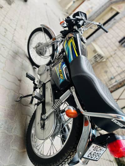 Honda125 price 2.10 lac