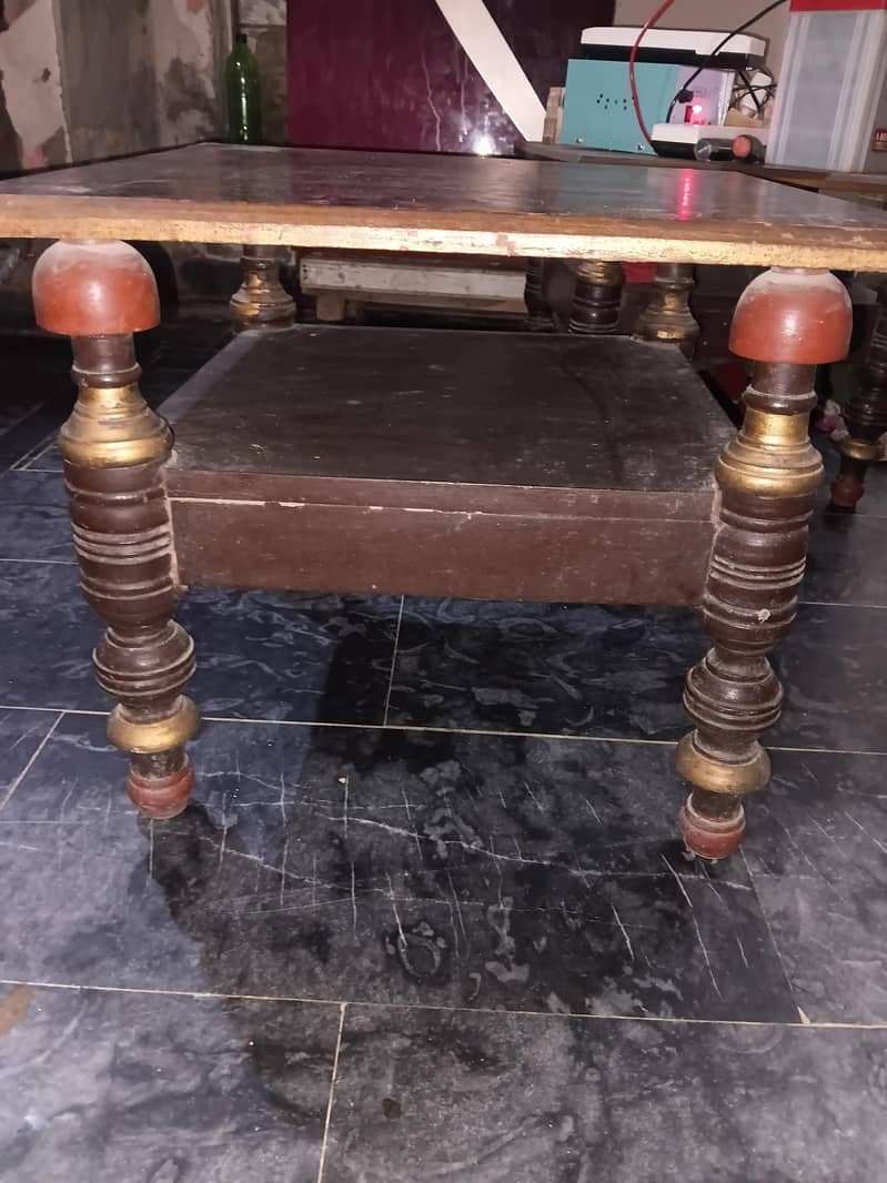 2 coffee table . 1