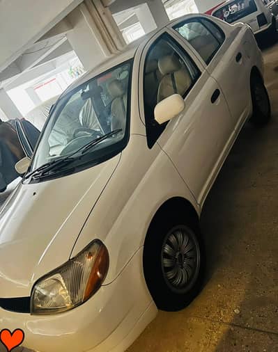 Toyota Platz 2006