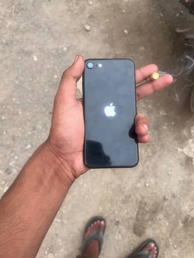 Apple iPhone SE