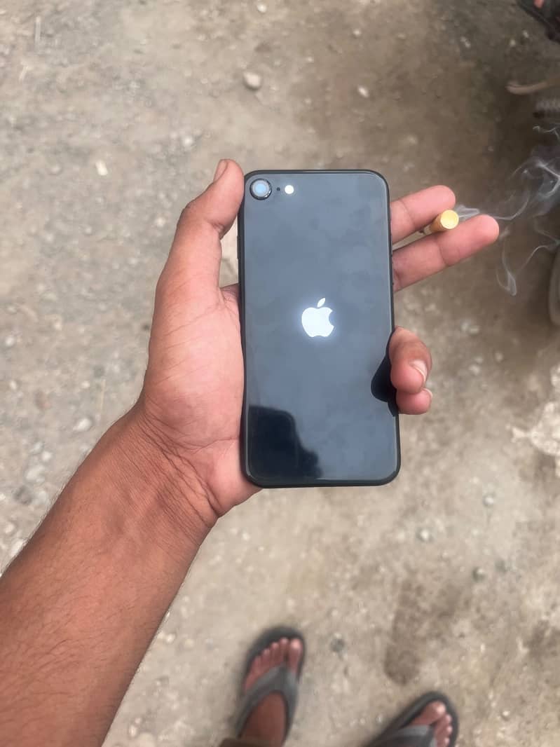 Apple iPhone SE 0
