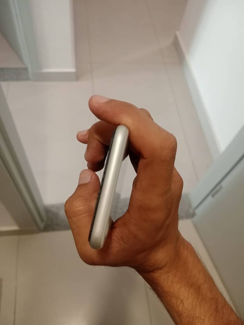 Apple iPhone SE 1