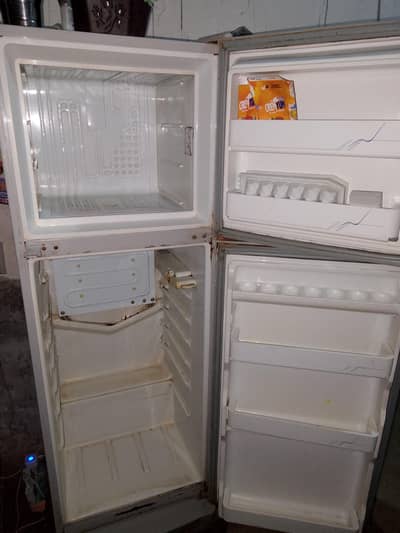 Dawlance refrigerator