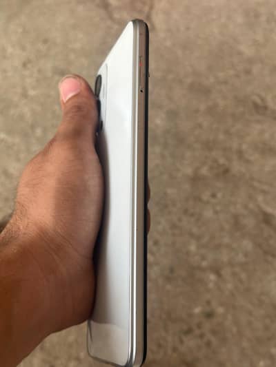 Infinix Hot 12