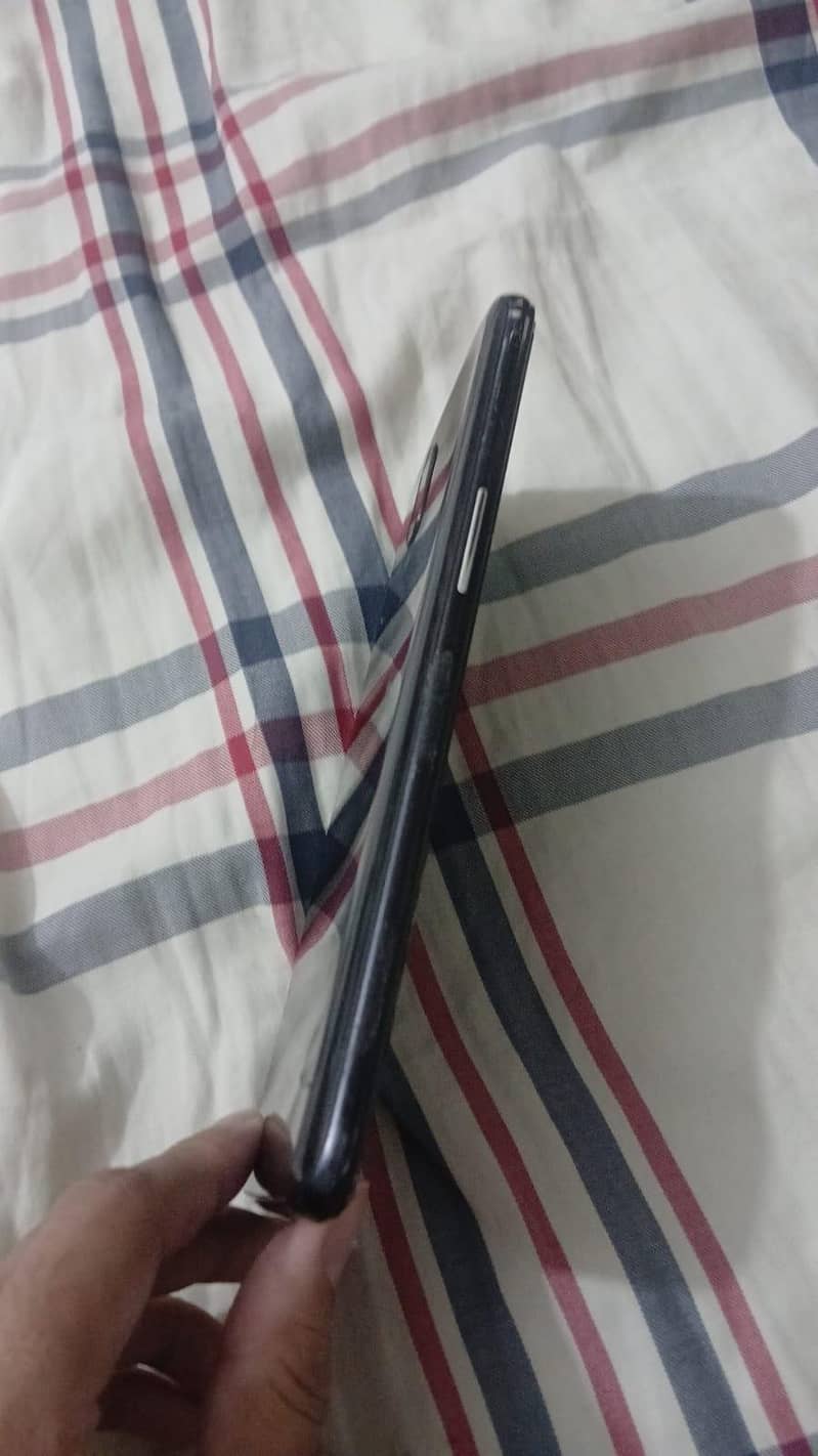 One Plus 6T 4