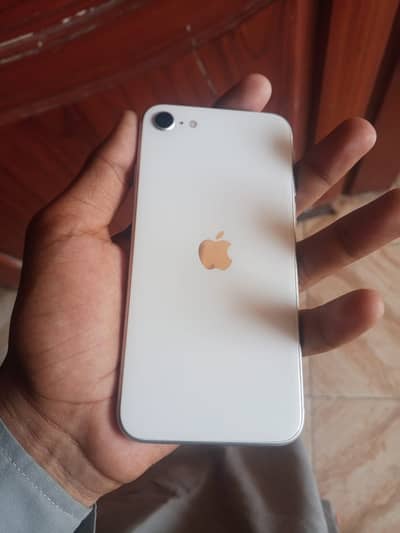 Apple iPhone SE