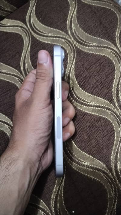 Apple iPhone 14