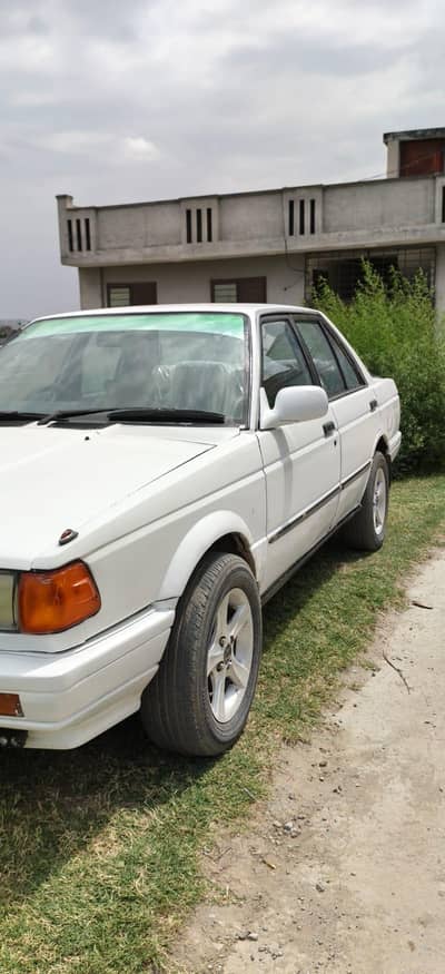 Nissan Sunny 1989