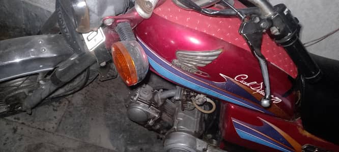 Honda CD 70 model 2006. all documents original Bio matrek not spot