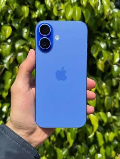 Apple iPhone 16