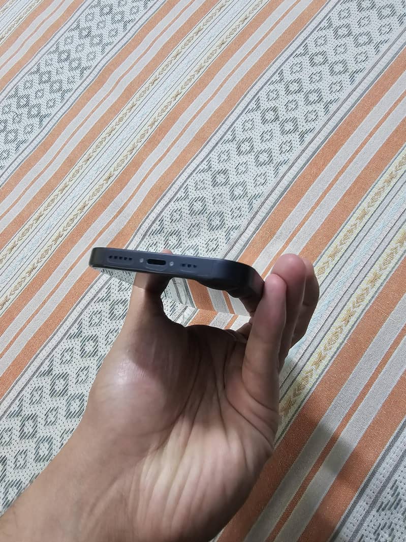 Apple iPhone 14 5