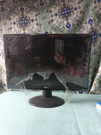 moniter LCD 19 to 20 inch