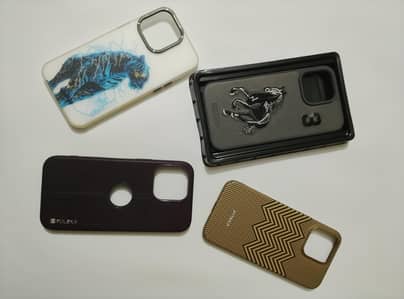 Pack of 4 Premium Cases