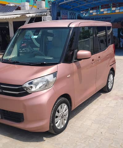 Mitsubishi EK Space Custom 2015