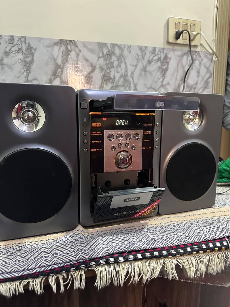 Sanyo Deck 3