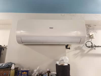 Haier 1 Ton Running AC