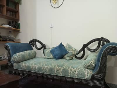5 Seater Wooden Dewan Set with Center Table & Cushions