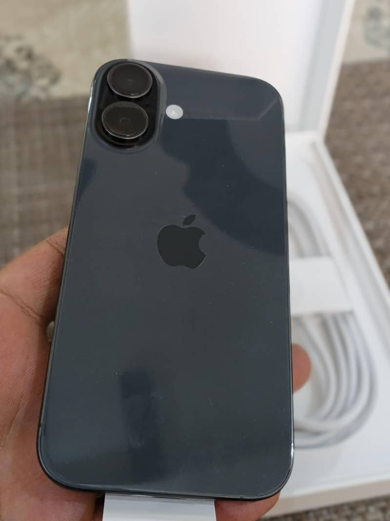 Apple iPhone 17 3