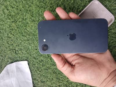 Apple iPhone 16e