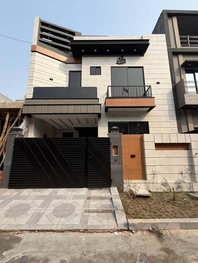 On Excellent Location 5 Marla House For sale In Rs. 24500000 Only