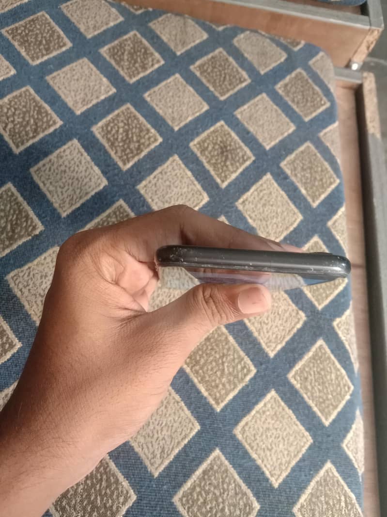 Apple iPhone 7 2