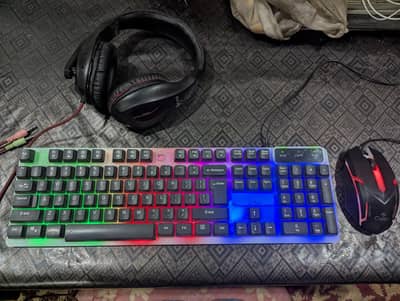 RGB GAMING keyboard+Mouse+Headphones