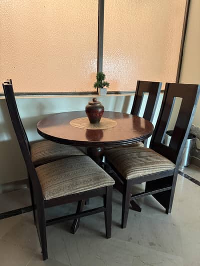 pure sheesham wood dining table