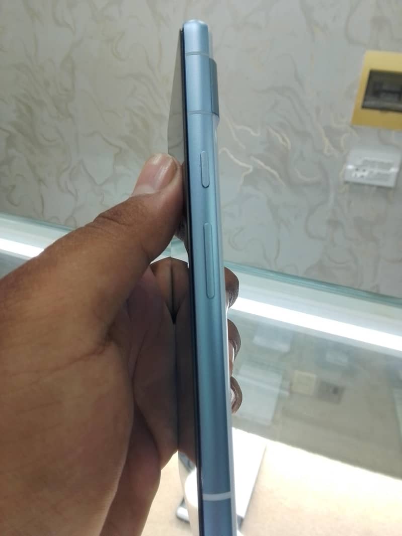 Google Pixel 7a 2