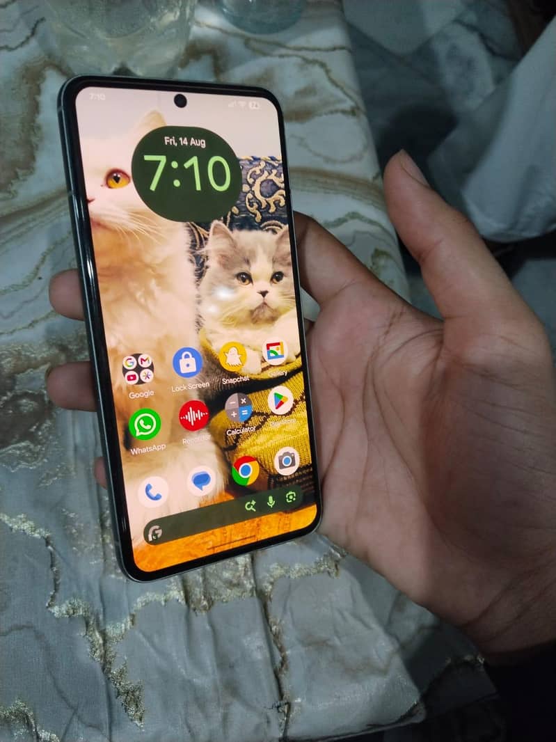 GOOGLE PIXEL 8 6