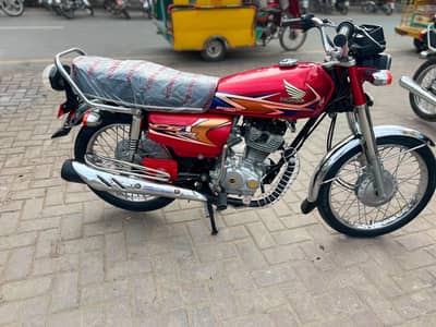 Honda bike 125 cc03285227667 argent for sale model 2020