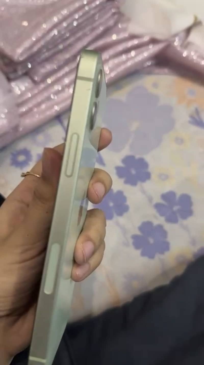 Apple iPhone 12 2