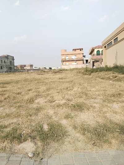Residential Plot In Taj Residencia Sized 5 Marla Is Available