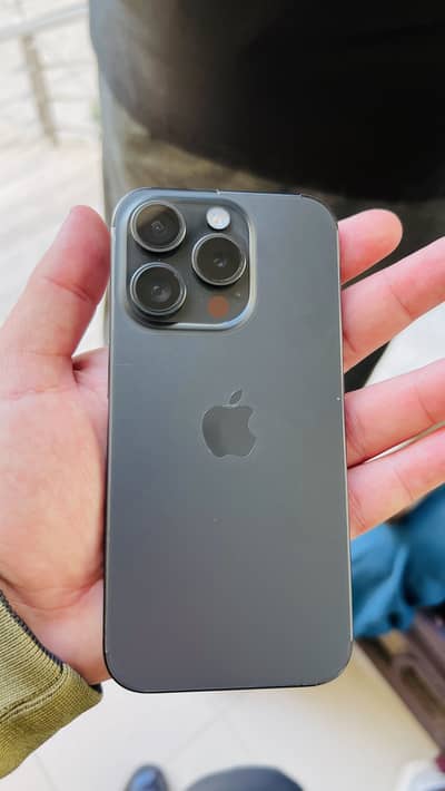 Apple iPhone 15 Pro