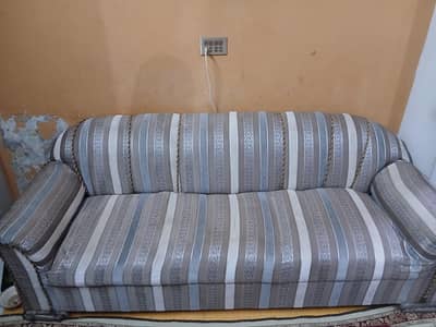 Seven Seater Sofa Set For sale, 3+2+2