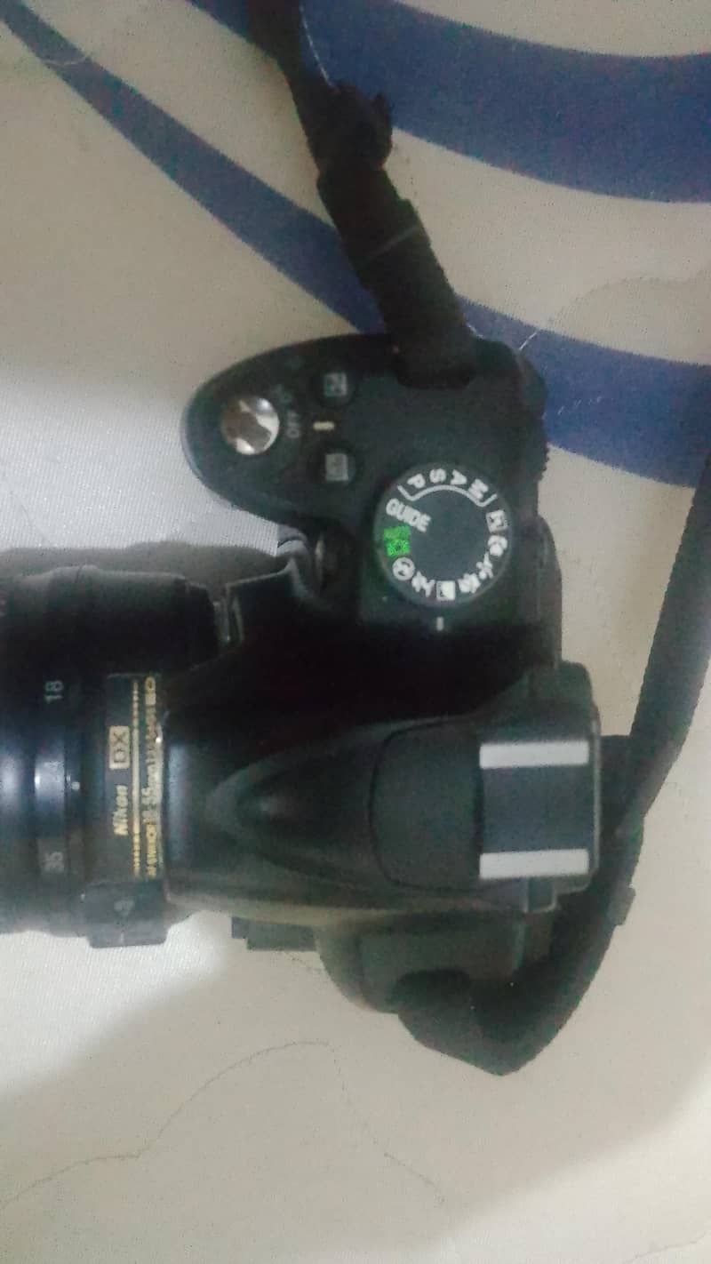 Nikon D3000 4
