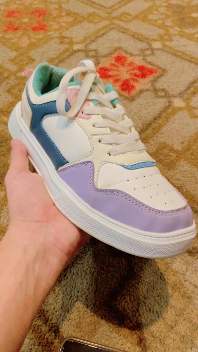 Shoe's 0