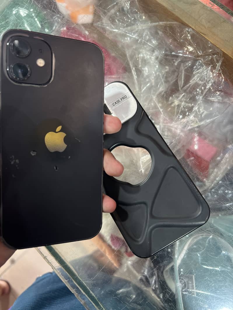 Apple iPhone 12 1