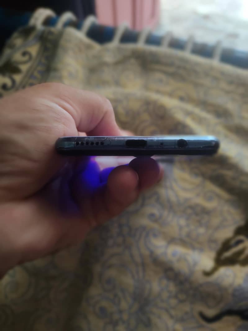 Vivo V21e 4