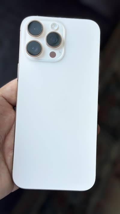 Apple iPhone 16 Pro Max