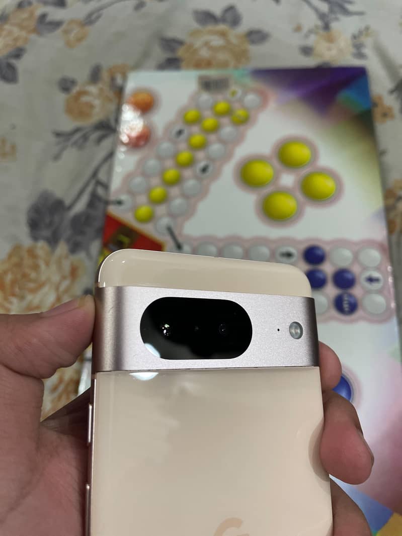 Google Pixel 8 3