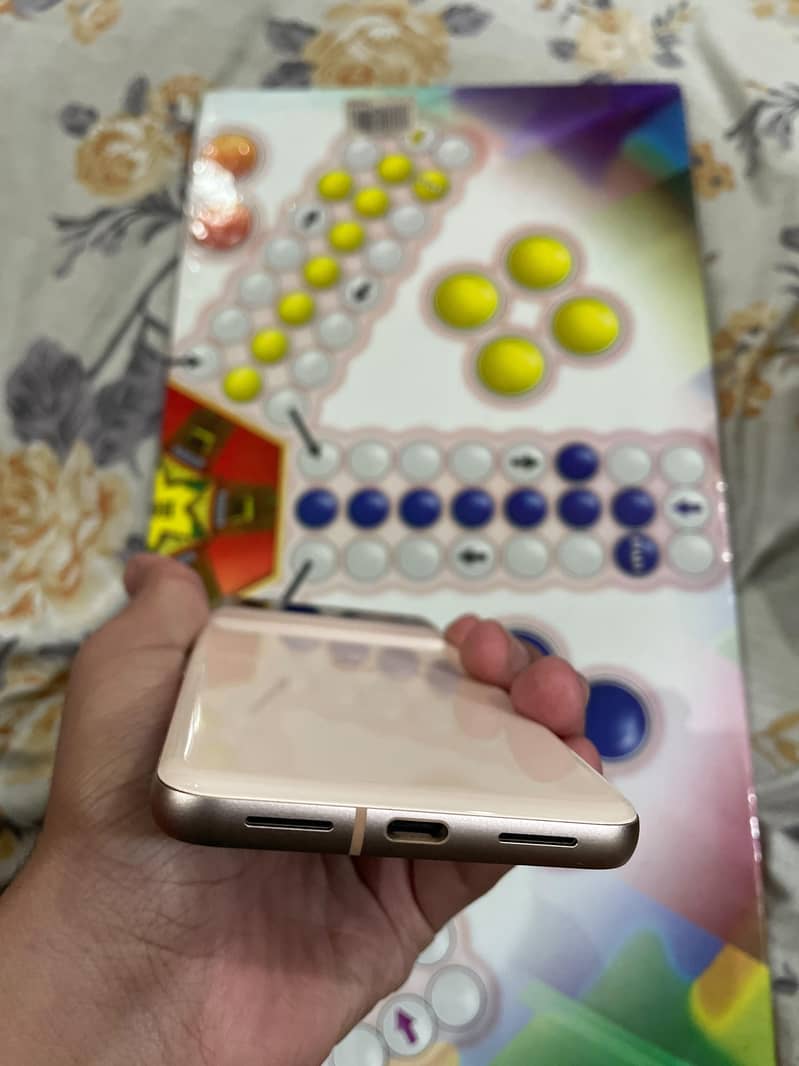 Google Pixel 8 5
