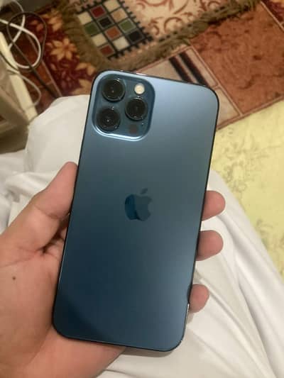 Apple iPhone 12 Pro Max 128 GB , 80 Health