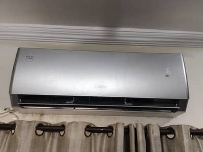 Gree 1 ton Gree gs 12pith14s urgent sale