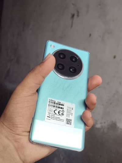 Infinix Zero 40