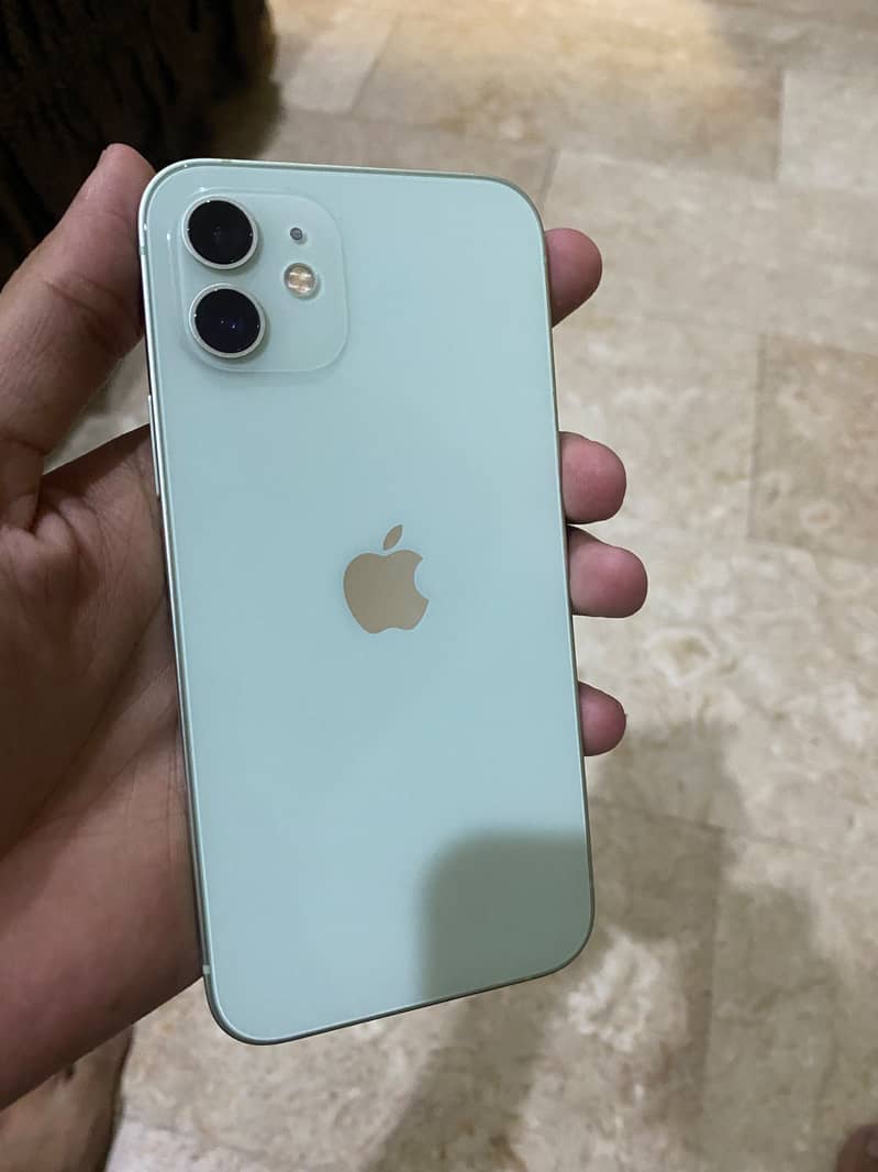 Apple iPhone 12 2
