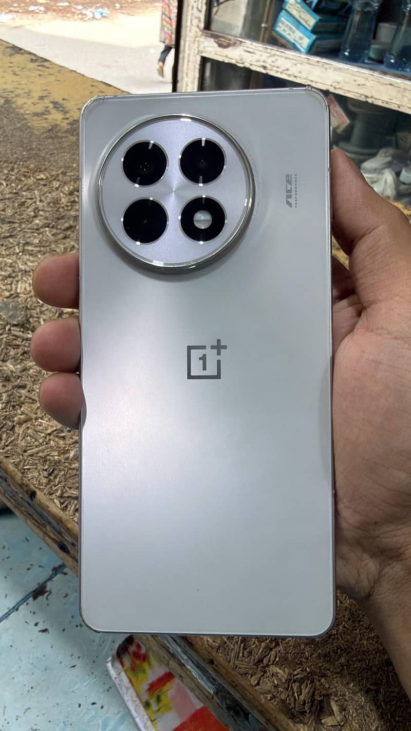 One Plus 13R 3