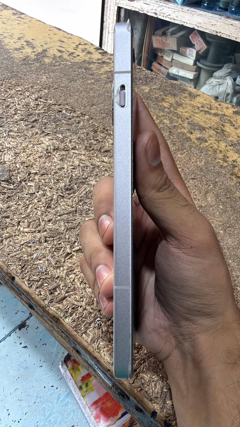 One Plus 13R 4