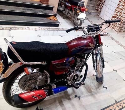 Honda 125 2022-23 Model 10/10 Condition