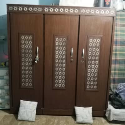 wardrobe dressing and divider